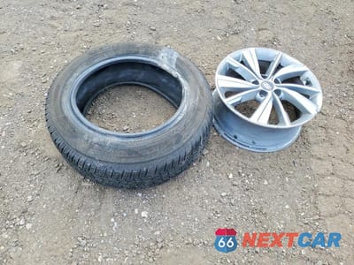 Zdjęcie 13 z 14 samochodu: 2019 HYUNDAI SANTA FE SEL VIN:5NMS3CAA8KH099467 - miniatura
