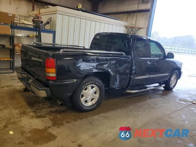 Trzecie zdjęcie samochodu z tyłu: 2004 GMC NEW SIERRA C1500 VIN:2GTEC19TX41117546 - miniatura