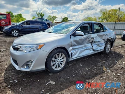 2014 TOYOTA CAMRY XLE 4T4BF1FK4ER414955 - główne zdjęcie licytacji z USA - miniatura