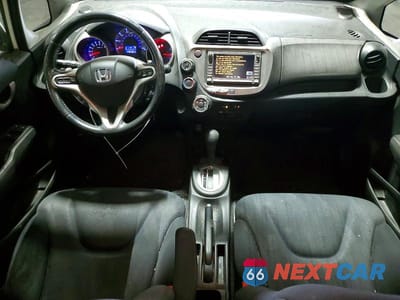 Zdjęcie 8 z 12 samochodu: 2009 HONDA FIT SPORT VIN:JHMGE88679S051776 - miniatura