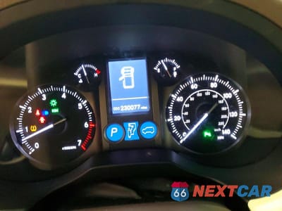 Zdjęcie 9 z 13 samochodu: 2014 LEXUS GX 460 VIN:JTJBM7FX6E5065047 - miniatura