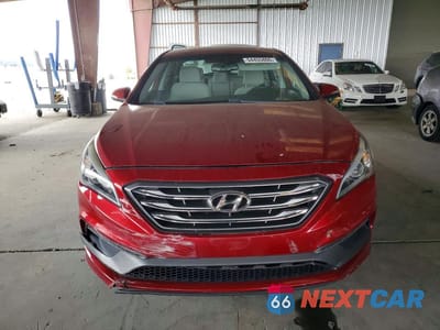 Piąte zdjęcie samochodu w środku: 2015 HYUNDAI SONATA SPORT VIN:5NPE34AF8FH046324 - miniatura