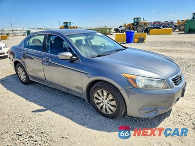 Czwarte zdjęcie samochodu z boku: 2010 HONDA ACCORD LX VIN:1HGCP2F38AA138615 - miniatura