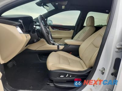 Zdjęcie 7 z 13 samochodu: 2018 CADILLAC XT5 PREMIUM LUXURY VIN:1GYKNERS1JZ131232 - miniatura