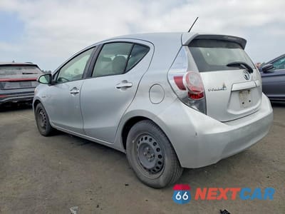 Drugie zdjęcie samochodu z przodu: 2013 TOYOTA PRIUS C TWO VIN:JTDKDTB39D1545572 - miniatura