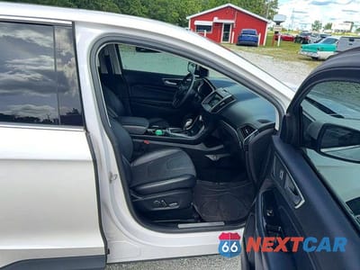 Piąte zdjęcie samochodu w środku: 2018 FORD EDGE TITANIUM VIN:2FMPK3K90JBB48344 - miniatura