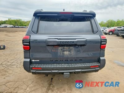 Zdjęcie 6 z 14 samochodu: 2025 TOYOTA 4RUNNER SR5 VIN:JTEVA5BR5S5067822 - miniatura