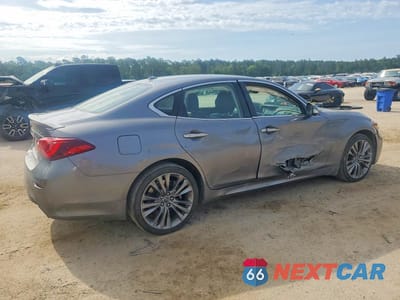 Trzecie zdjęcie samochodu z tyłu: 2019 INFINITI Q70 3.7 LUXE VIN:JN1BY1AR6KM585685 - miniatura