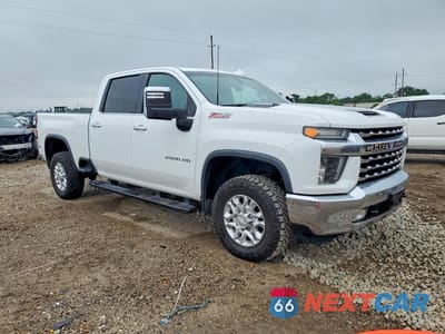 Czwarte zdjęcie samochodu z boku: 2020 CHEVROLET SILVERADO K2500 HEAVY DUTY LTZ VIN:1GC4YPEY6LF197100 - miniatura
