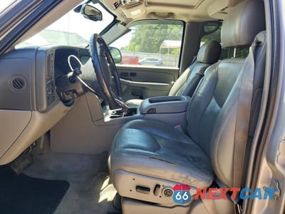 Zdjęcie 7 z 13 samochodu: 2005 CHEVROLET TAHOE K1500 VIN:1GNEK13T85J231765 - miniatura