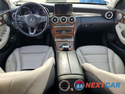 Zdjęcie 8 z 12 samochodu: 2015 MERCEDES-BENZ C 300 4MATIC VIN:55SWF4KB1FU013881 - miniatura