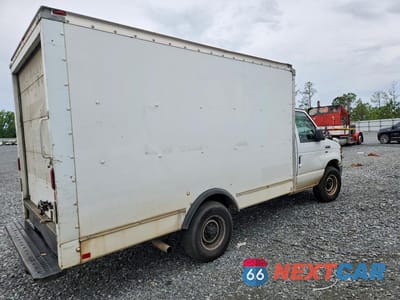 Trzecie zdjęcie samochodu z tyłu: 2014 FORD E350 BOX TRUCK VIN:1FDWE3FLXEDA14501 - miniatura