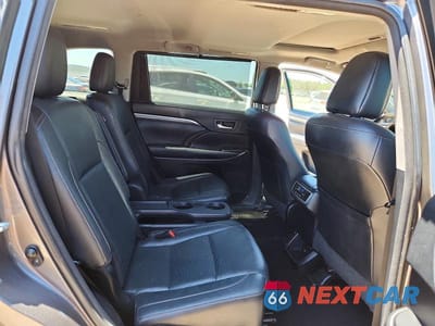 Zdjęcie 11 z 13 samochodu: 2017 TOYOTA HIGHLANDER LIMITED VIN:5TDYZRFH3HS203225 - miniatura