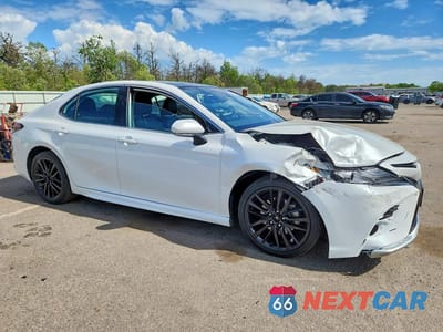 Czwarte zdjęcie samochodu z boku: 2023 TOYOTA CAMRY XSE VIN:4T1K61BK5PU081488 - miniatura