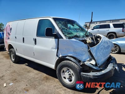 Czwarte zdjęcie samochodu z boku: 2014 CHEVROLET EXPRESS G2500 VIN:1GCWGFCA7E1200131 - miniatura