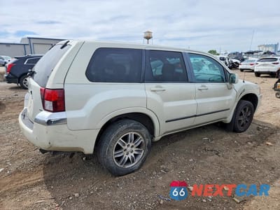 Trzecie zdjęcie samochodu z tyłu: 2004 MITSUBISHI ENDEAVOR LIMITED VIN:4A4MN41SX4E094125 - miniatura