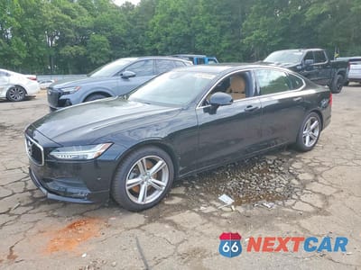 2018 VOLVO S90 T5 MOMENTUM LVY982MK4JP028280 - główne zdjęcie licytacji z USA - miniatura