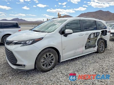 2024 TOYOTA SIENNA XLE 5TDJRKEC0RS210973 - główne zdjęcie licytacji z USA - miniatura