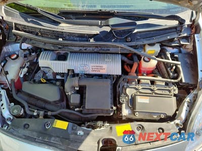 Zdjęcie 11 z 12 samochodu: 2015 TOYOTA PRIUS TWO VIN:JTDKN3DU0F1875901 - miniatura