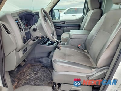 Zdjęcie 7 z 12 samochodu: 2021 NISSAN NV 2500 HD SV CARGO ** RUN & DRIVE * PRI FLEET ** VIN:1N6AF0KY7MN800306 - miniatura