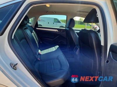 Zdjęcie 10 z 12 samochodu: 2013 VOLKSWAGEN PASSAT SE VIN:1VWBP7A32DC012352 - miniatura