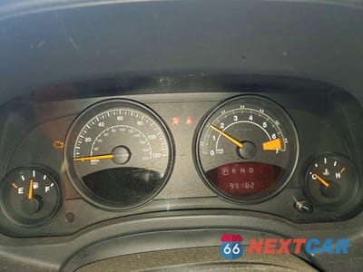 Zdjęcie 9 z 14 samochodu: 2016 JEEP COMPASS SPORT VIN:1C4NJDBB3GD522603 - miniatura