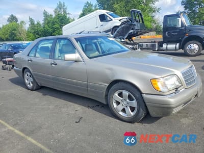 Czwarte zdjęcie samochodu z boku: 1995 MERCEDES-BENZ S 320 VIN:WDBGA33E8SA227663 - miniatura