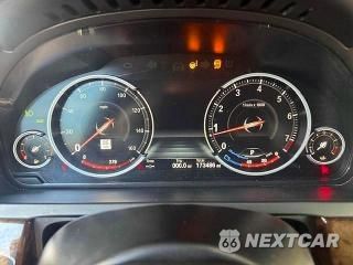 Zdjęcie 9 z 15 samochodu: 2015 BMW 750 XI VIN:WBAYB6C5XFD965910 - miniatura