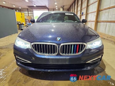 Piąte zdjęcie samochodu w środku: 2017 BMW 530 VIN:WBAJA7C35HG903941 - miniatura