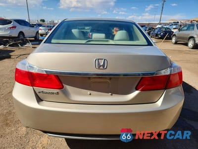 Zdjęcie 6 z 12 samochodu: 2014 HONDA ACCORD LX VIN:1HGCR2F32EA027381 - miniatura