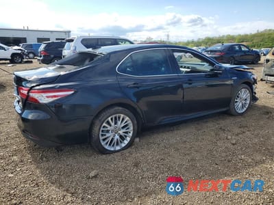 Trzecie zdjęcie samochodu z tyłu: 2020 TOYOTA CAMRY XLE VIN:4T1F31AK0LU540867 - miniatura