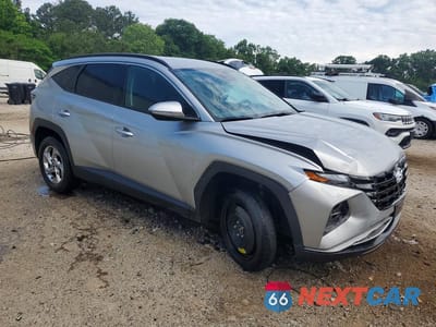 Czwarte zdjęcie samochodu z boku: 2023 HYUNDAI TUCSON SEL VIN:5NMJBCAE9PH216076 - miniatura