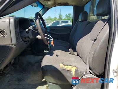 Zdjęcie 7 z 12 samochodu: 2006 GMC SIERRA C2500 HEAVY DUTY VIN:1GTHC24U76E228690 - miniatura