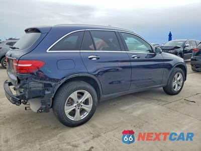 Trzecie zdjęcie samochodu z tyłu: 2018 MERCEDES-BENZ GLC 300 4MATIC VIN:WDC0G4KB5JV094683 - miniatura