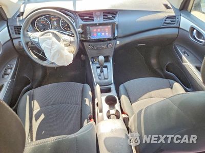 Zdjęcie 8 z 12 samochodu: 2019 NISSAN SENTRA S VIN:3N1AB7AP3KY278020 - miniatura