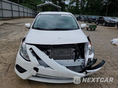 Piąte zdjęcie samochodu w środku: 2019 NISSAN VERSA SV VIN:3N1CN7AP8KL851894 - miniatura