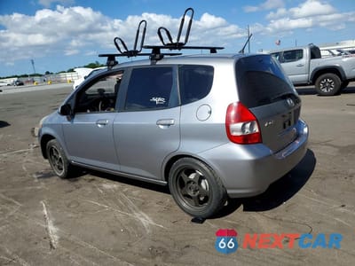 Drugie zdjęcie samochodu z przodu: 2008 HONDA FIT VIN:JHMGD374X8S000986 - miniatura