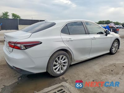 Trzecie zdjęcie samochodu z tyłu: 2023 TOYOTA CAMRY LE VIN:4T1C11AK5PU091328 - miniatura