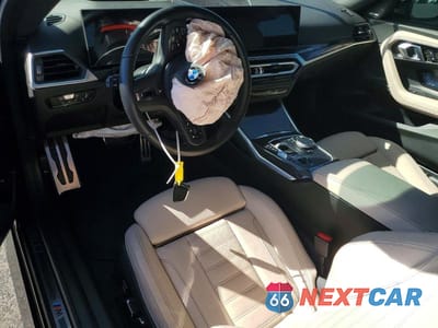 Zdjęcie 8 z 12 samochodu: 2024 BMW M240XI VIN:3MW53CM01R8E55996 - miniatura