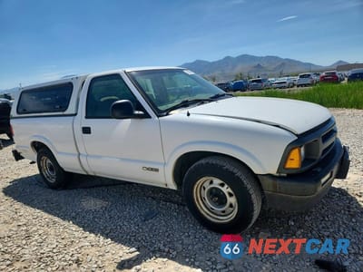 Czwarte zdjęcie samochodu z boku: 1996 CHEVROLET S TRUCK S10 VIN:1GCCS1444TK230126 - miniatura