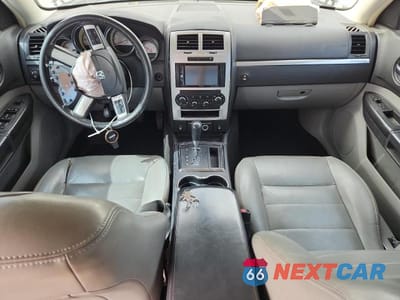 Zdjęcie 8 z 13 samochodu: 2008 DODGE CHARGER R VIN:2B3KA53HX8H240332 - miniatura