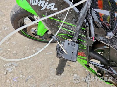 Zdjęcie 8 z 9 samochodu: 2024 KAWASAKI ZX636 K VIN:JKBZXJJ15RA005904 - miniatura