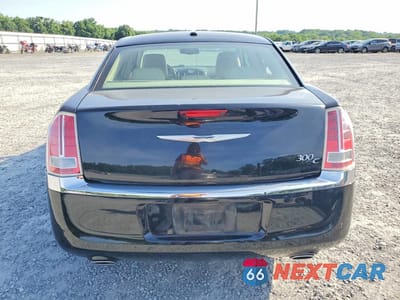 Zdjęcie 6 z 12 samochodu: 2013 CHRYSLER 300C VIN:2C3CCAEG6DH504459 - miniatura
