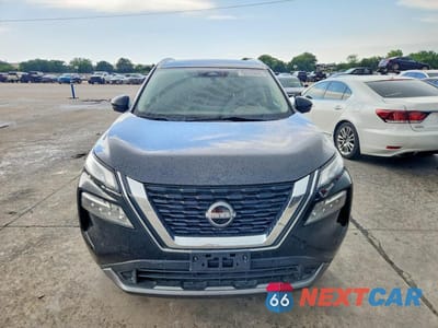 Piąte zdjęcie samochodu w środku: 2023 NISSAN ROGUE SL VIN:5N1BT3CB8PC791820 - miniatura