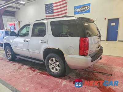 Drugie zdjęcie samochodu z przodu: 2010 GMC YUKON SLT VIN:1GKUKCE07AR216824 - miniatura
