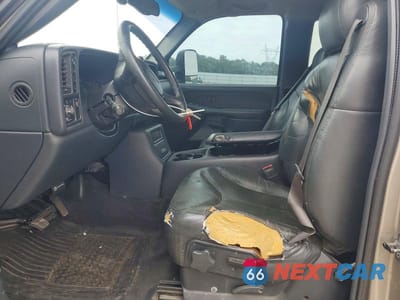 Zdjęcie 7 z 12 samochodu: 1999 GMC NEW SIERRA K1500 VIN:1GTEK19T0XE509117 - miniatura