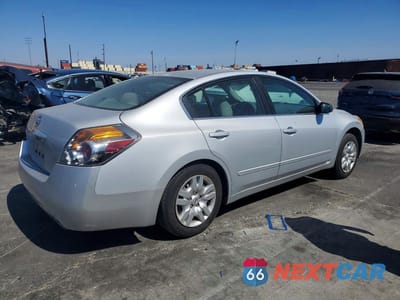 Trzecie zdjęcie samochodu z tyłu: 2011 NISSAN ALTIMA 2.5 VIN:1N4AL2AP0BN505504 - miniatura