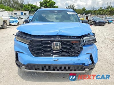 Piąte zdjęcie samochodu w środku: 2025 HONDA PILOT TRAILSPORT VIN:5FNYG1H63SB104483 - miniatura