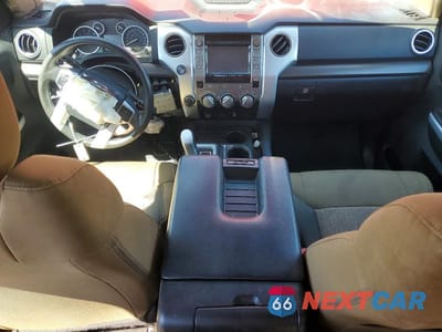 Zdjęcie 8 z 12 samochodu: 2014 TOYOTA TUNDRA SR5 VIN:5TFUY5F16EX358547 - miniatura
