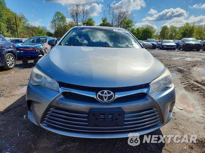 Piąte zdjęcie samochodu w środku: 2017 TOYOTA CAMRY LE VIN:4T1BF1FK9HU807784 - miniatura